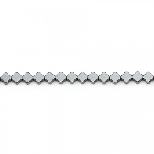 Hématite gris métallisé, en forme de trèfle, 4mm x 40cm