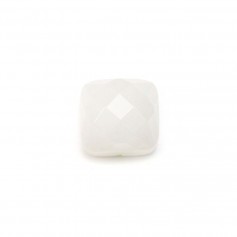 Weiße Jade Cabochon, quadratische Form facettiert 10mm x 1pc