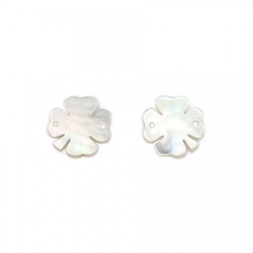 White mother of pearl in the shape of a 4 leaf clover 13mm x 1pc