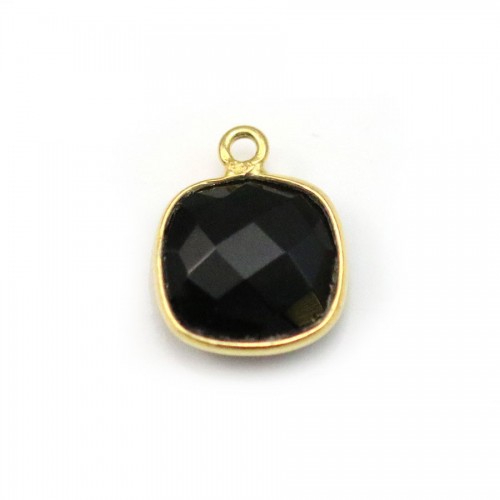 Agate noir de forme carré, 1 anneau, serti en argent doré, 11mm x 1pc