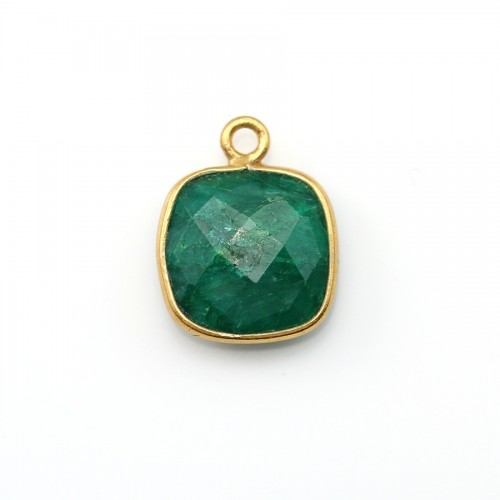 Piedra color esmeralda engastada en cojín de oro 11mm x 1pc