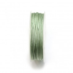 Fio de poliéster verde amêndoa iridescente 1,5mm x 15m