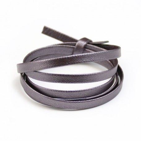 Synthetic leather, in flat shape, in iridescent plum color, 5mm x 90cm