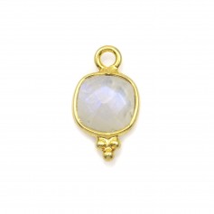 Charm in faceted square moonstone on golden silver 7mm x 1pc