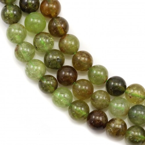 Garnet in green color, in round shape, and in size of 6mm x 39cm