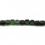 Jade vert, de forme cube facetté, 5 mm x 40cm