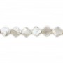White mother-of-pearl clover beads 18mm x 1pc