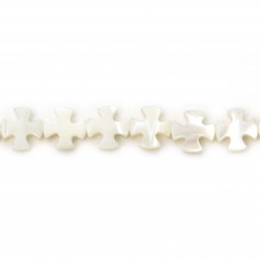 White mother of pearl cross 8mm x 4 pcs