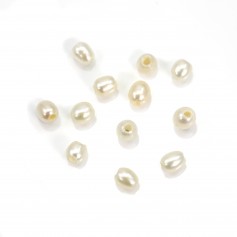Perla cultivada de agua dulce, blanca, oliva, 4-4.5mm x 2pcs