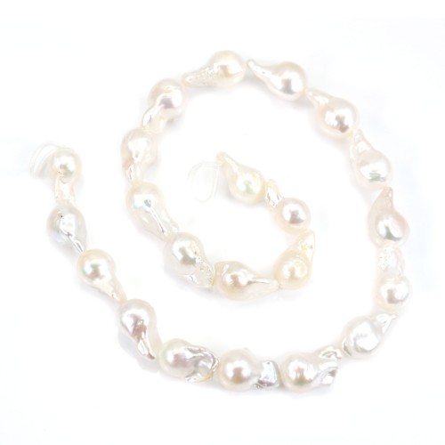 Freshwater cultured pearl, white, baroque 11mm x 40cm